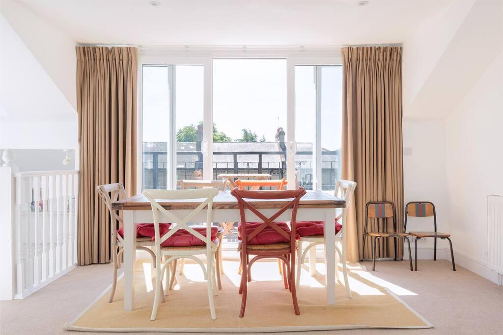 Spacious 3 Bedroom Flat With Terrace Londres Exterior foto